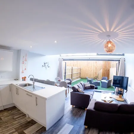 Totterdown Townhouse Semesterbostad *