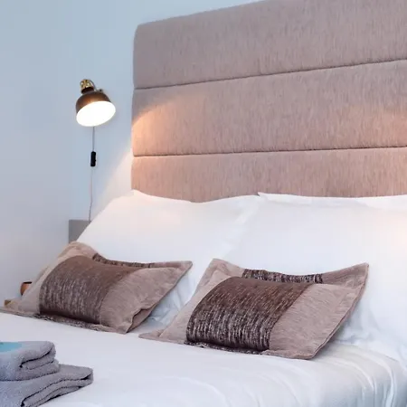 Totterdown Townhouse * Bristol